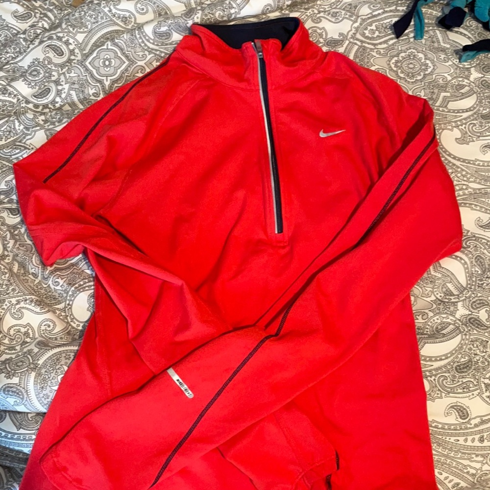 Dri Fit Nike quarter zip